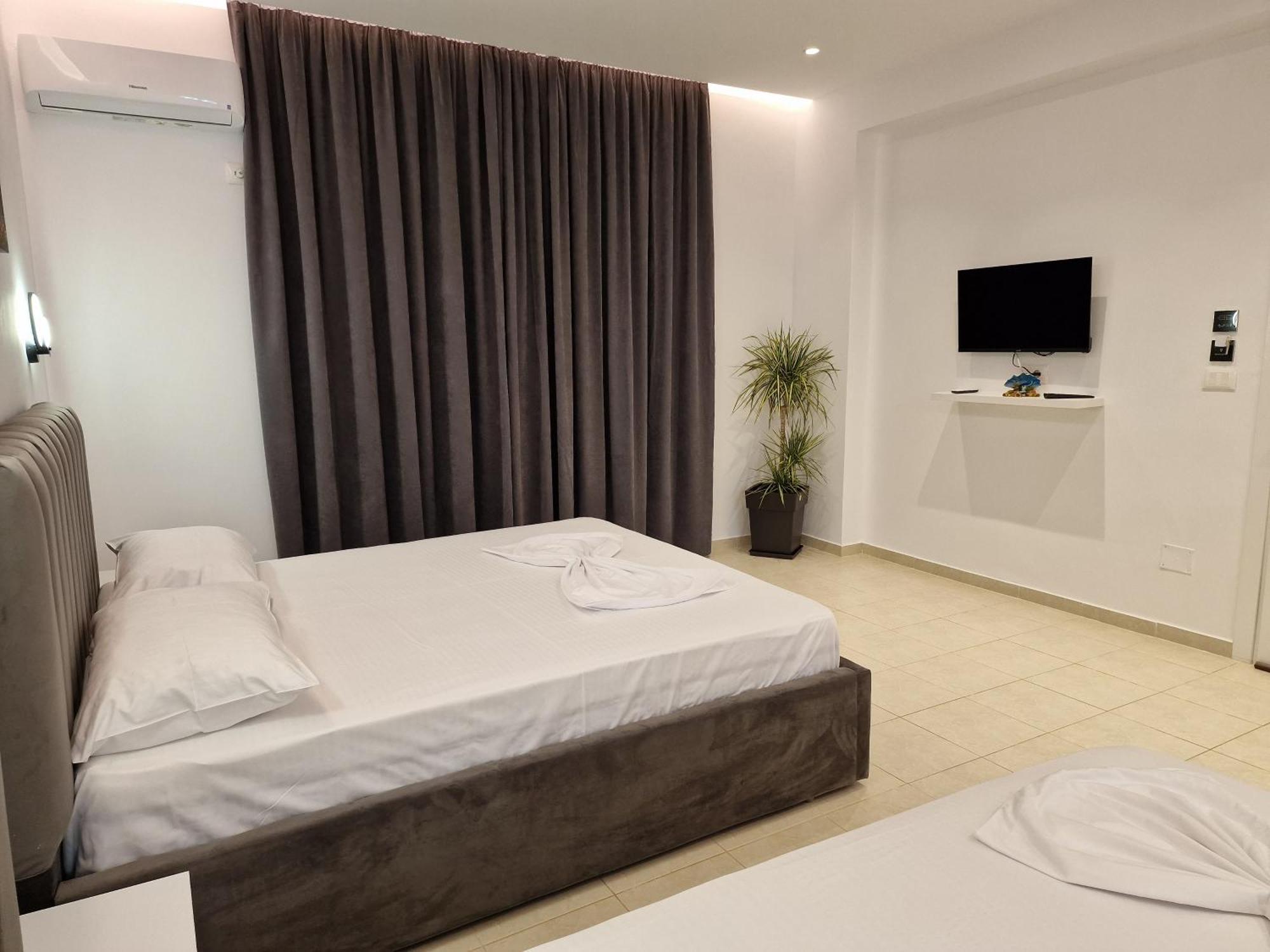Fenix Hotel Ксамил Экстерьер фото